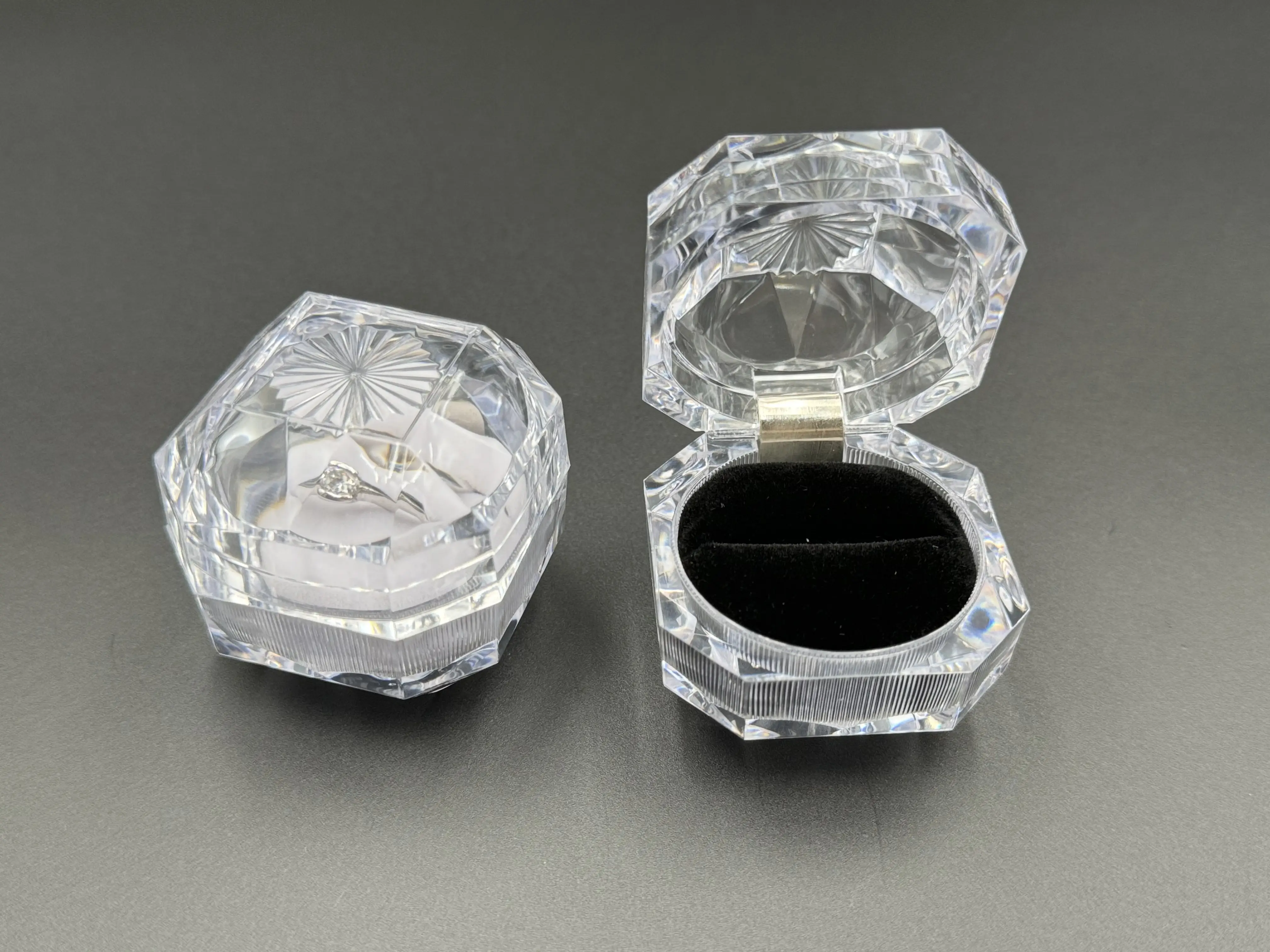 Transparent jewelry box
