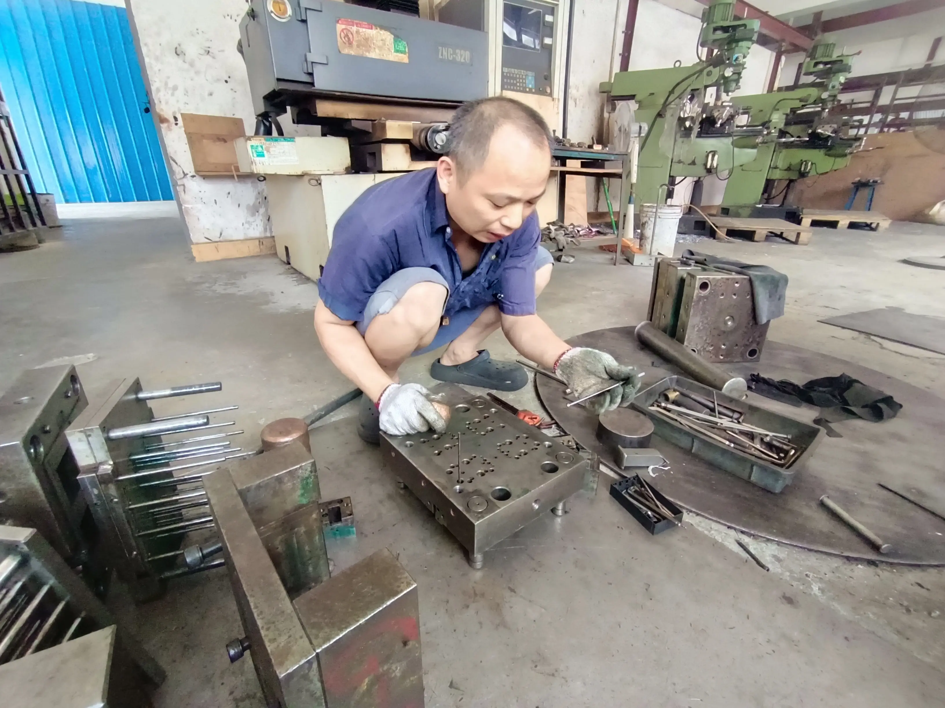 Mold Department