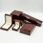 Timeless Majesty: High-Gloss Mahogany Piano Lacquer Wooden Boxes for High-End Jewelry Lines
