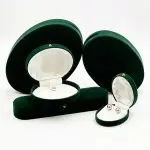 Curved Luxury: Oval Plush Velvet Jewelry Presentation Cases for Heritage Collections