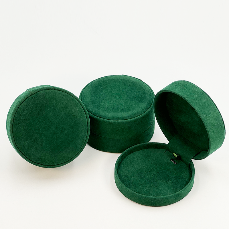 Modern Round Microfiber Jewelry Boxes: The Perfect Blend of Softness and Elegance