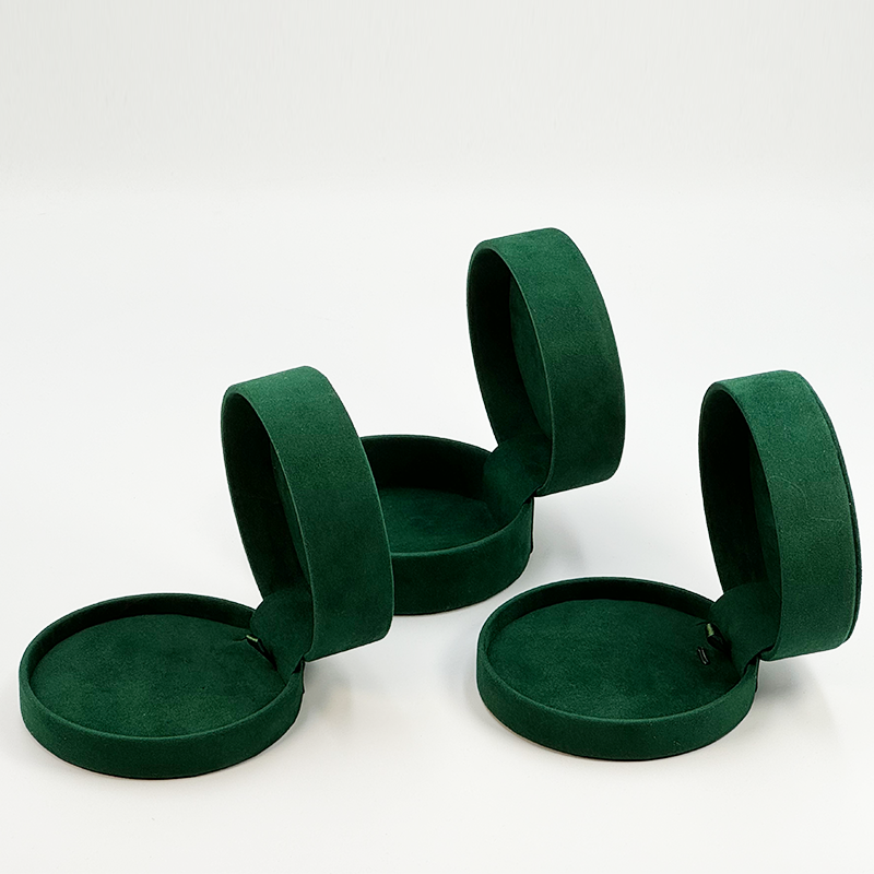 Modern Round Microfiber Jewelry Boxes: The Perfect Blend of Softness and Elegance