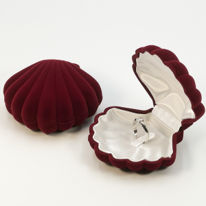 Velvet Flocked Shell-Shaped Jewelry Box Collection
