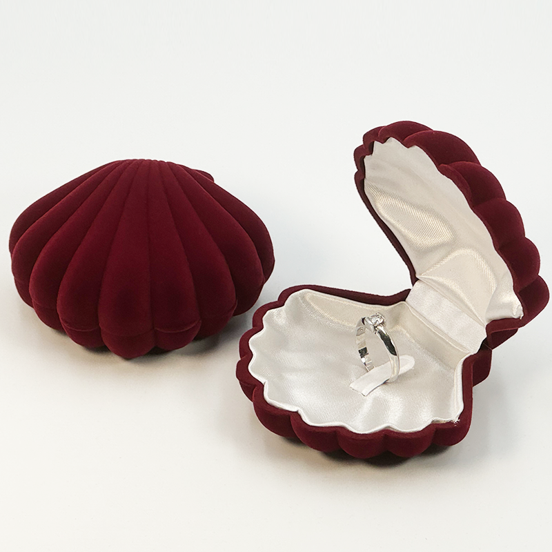 Velvet Flocked Shell-Shaped Jewelry Box Collection